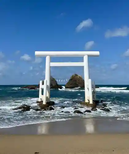 櫻井神社の{uncategorized: "未分類", other: "その他", undefined: "問題あり", building: "その他建物", grave: "お墓", sacred_gate: "鳥居", guardian: "狛犬", statue: "像", buddha: "仏像", history: "歴史", nature: "自然", garden: "庭園", animal: "動物", pagoda: "塔", temizu: "手水舎", mountain_gate: "山門・神門", sanctuary: "本殿・本堂", subordinate: "末社・摂社", art: "芸術", scenery: "景色", jizo: "地蔵", ema: "絵馬", goshuin: "御朱印", omikuji: "おみくじ", items: "授与品その他", amulet: "お守り", goshuincho: "御朱印帳", eats: "食事", festival: "お祭り", votive_dance: "神楽", shichigosan: "七五三参", wedding: "結婚式", experience: "体験その他", initially: "初詣", around: "周辺", anti_infection: "感染症対策"}