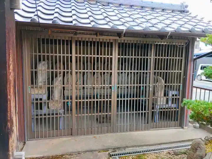 明安寺の末社・摂社