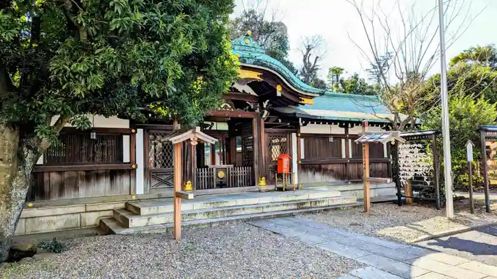 白金氷川神社の本殿・本堂