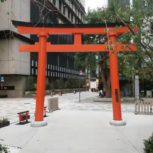 福徳神社（芽吹稲荷）の鳥居