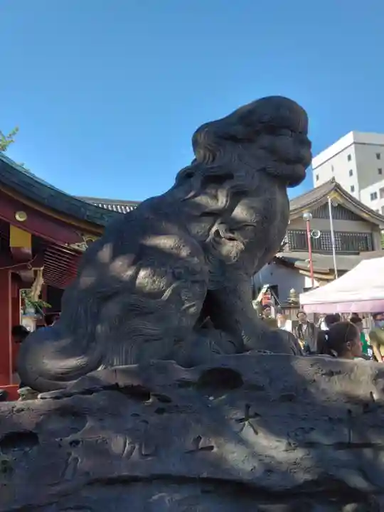 浅草神社の狛犬