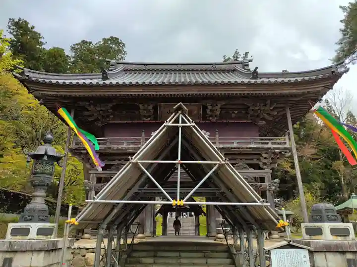 菅谷寺の山門・神門