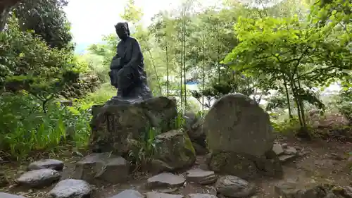 宝珠山 立石寺の像