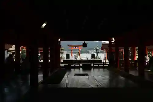 厳島神社(広島県)