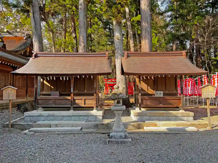 多賀大社の末社・摂社