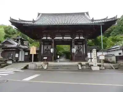 石山寺の山門・神門