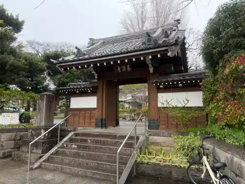 養源寺の{uncategorized: "未分類", other: "その他", undefined: "問題あり", building: "その他建物", grave: "お墓", sacred_gate: "鳥居", guardian: "狛犬", statue: "像", buddha: "仏像", history: "歴史", nature: "自然", garden: "庭園", animal: "動物", pagoda: "塔", temizu: "手水舎", mountain_gate: "山門・神門", sanctuary: "本殿・本堂", subordinate: "末社・摂社", art: "芸術", scenery: "景色", jizo: "地蔵", ema: "絵馬", goshuin: "御朱印", omikuji: "おみくじ", items: "授与品その他", amulet: "お守り", goshuincho: "御朱印帳", eats: "食事", festival: "お祭り", votive_dance: "神楽", shichigosan: "七五三参", wedding: "結婚式", experience: "体験その他", initially: "初詣", around: "周辺", anti_infection: "感染症対策"}