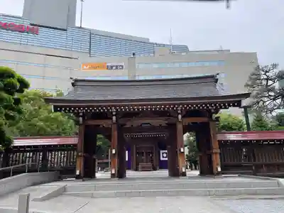 警固神社の山門・神門