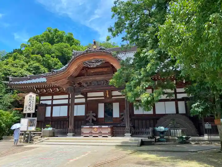 深大寺の本殿・本堂