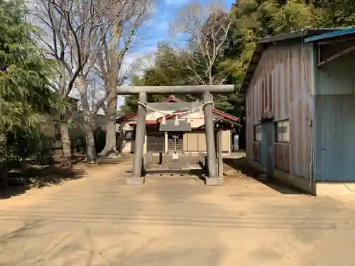 神社（名称不明）の鳥居