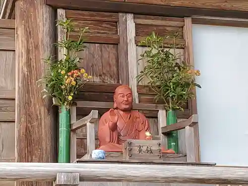 金剛城寺の像