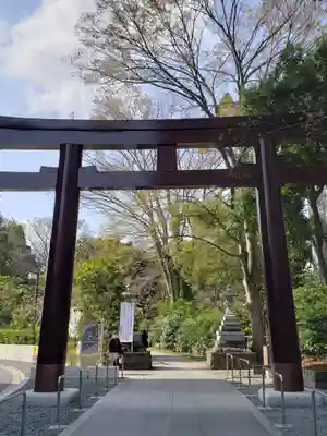 東郷神社の鳥居