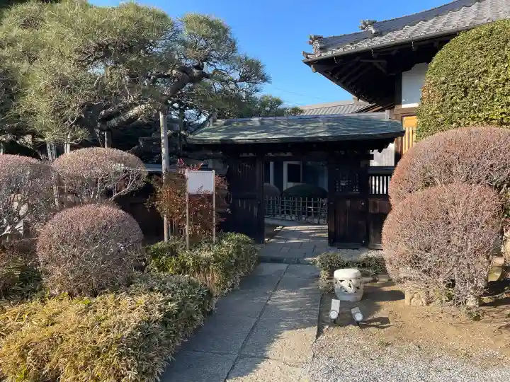 神宮寺の{uncategorized: "未分類", other: "その他", undefined: "問題あり", building: "その他建物", grave: "お墓", sacred_gate: "鳥居", guardian: "狛犬", statue: "像", buddha: "仏像", history: "歴史", nature: "自然", garden: "庭園", animal: "動物", pagoda: "塔", temizu: "手水舎", mountain_gate: "山門・神門", sanctuary: "本殿・本堂", subordinate: "末社・摂社", art: "芸術", scenery: "景色", jizo: "地蔵", ema: "絵馬", goshuin: "御朱印", omikuji: "おみくじ", items: "授与品その他", amulet: "お守り", goshuincho: "御朱印帳", eats: "食事", festival: "お祭り", votive_dance: "神楽", shichigosan: "七五三参", wedding: "結婚式", experience: "体験その他", initially: "初詣", around: "周辺", anti_infection: "感染症対策"}