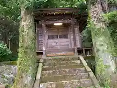 辨天神社の本殿