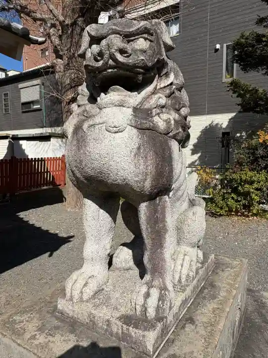 三之御前社の{uncategorized: "未分類", other: "その他", undefined: "問題あり", building: "その他建物", grave: "お墓", sacred_gate: "鳥居", guardian: "狛犬", statue: "像", buddha: "仏像", history: "歴史", nature: "自然", garden: "庭園", animal: "動物", pagoda: "塔", temizu: "手水舎", mountain_gate: "山門・神門", sanctuary: "本殿・本堂", subordinate: "末社・摂社", art: "芸術", scenery: "景色", jizo: "地蔵", ema: "絵馬", goshuin: "御朱印", omikuji: "おみくじ", items: "授与品その他", amulet: "お守り", goshuincho: "御朱印帳", eats: "食事", festival: "お祭り", votive_dance: "神楽", shichigosan: "七五三参", wedding: "結婚式", experience: "体験その他", initially: "初詣", around: "周辺", anti_infection: "感染症対策"}