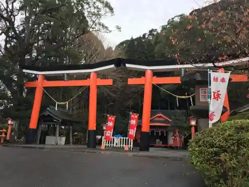 諏訪神社の鳥居