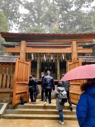 鹿島神宮の{uncategorized: "未分類", other: "その他", undefined: "問題あり", building: "その他建物", grave: "お墓", sacred_gate: "鳥居", guardian: "狛犬", statue: "像", buddha: "仏像", history: "歴史", nature: "自然", garden: "庭園", animal: "動物", pagoda: "塔", temizu: "手水舎", mountain_gate: "山門・神門", sanctuary: "本殿・本堂", subordinate: "末社・摂社", art: "芸術", scenery: "景色", jizo: "地蔵", ema: "絵馬", goshuin: "御朱印", omikuji: "おみくじ", items: "授与品その他", amulet: "お守り", goshuincho: "御朱印帳", eats: "食事", festival: "お祭り", votive_dance: "神楽", shichigosan: "七五三参", wedding: "結婚式", experience: "体験その他", initially: "初詣", around: "周辺", anti_infection: "感染症対策"}