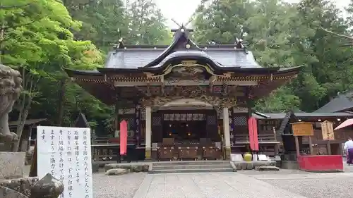 宝登山神社の本殿・本堂