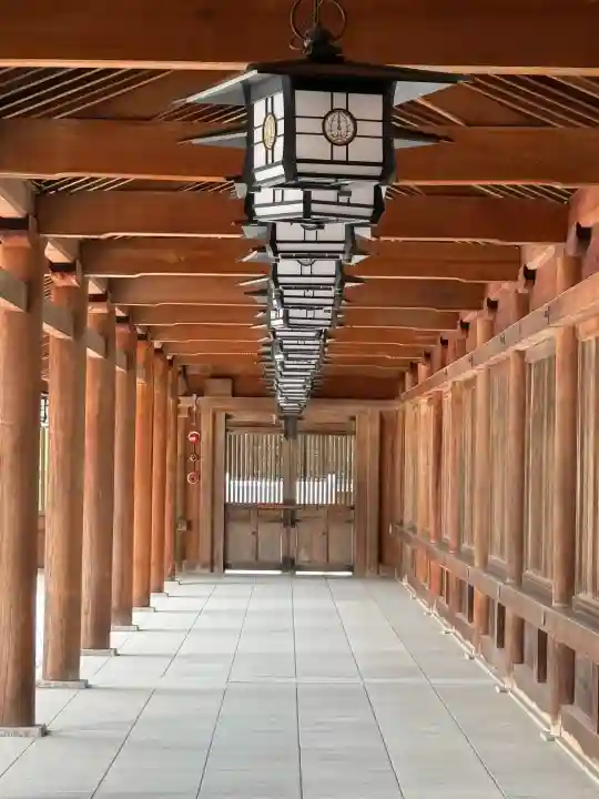 橿原神宮の{uncategorized: "未分類", other: "その他", undefined: "問題あり", building: "その他建物", grave: "お墓", sacred_gate: "鳥居", guardian: "狛犬", statue: "像", buddha: "仏像", history: "歴史", nature: "自然", garden: "庭園", animal: "動物", pagoda: "塔", temizu: "手水舎", mountain_gate: "山門・神門", sanctuary: "本殿・本堂", subordinate: "末社・摂社", art: "芸術", scenery: "景色", jizo: "地蔵", ema: "絵馬", goshuin: "御朱印", omikuji: "おみくじ", items: "授与品その他", amulet: "お守り", goshuincho: "御朱印帳", eats: "食事", festival: "お祭り", votive_dance: "神楽", shichigosan: "七五三参", wedding: "結婚式", experience: "体験その他", initially: "初詣", around: "周辺", anti_infection: "感染症対策"}