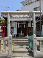 神明神社の{uncategorized: "未分類", other: "その他", undefined: "問題あり", building: "その他建物", grave: "お墓", sacred_gate: "鳥居", guardian: "狛犬", statue: "像", buddha: "仏像", history: "歴史", nature: "自然", garden: "庭園", animal: "動物", pagoda: "塔", temizu: "手水舎", mountain_gate: "山門・神門", sanctuary: "本殿・本堂", subordinate: "末社・摂社", art: "芸術", scenery: "景色", jizo: "地蔵", ema: "絵馬", goshuin: "御朱印", omikuji: "おみくじ", items: "授与品その他", amulet: "お守り", goshuincho: "御朱印帳", eats: "食事", festival: "お祭り", votive_dance: "神楽", shichigosan: "七五三参", wedding: "結婚式", experience: "体験その他", initially: "初詣", around: "周辺", anti_infection: "感染症対策"}