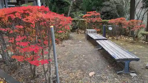 本輪西八幡神社の庭園