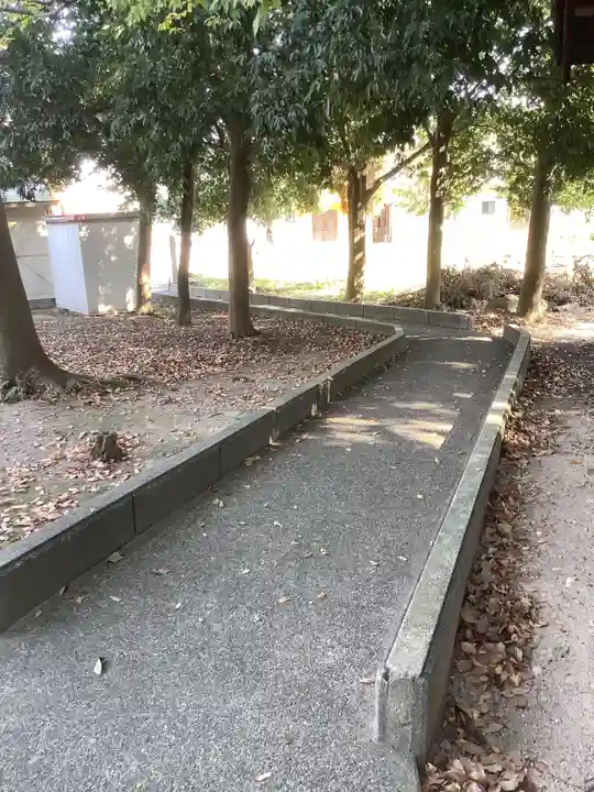 神明社(篠木町)の自然