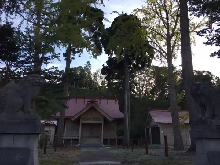 山越諏訪神社の本殿・本堂