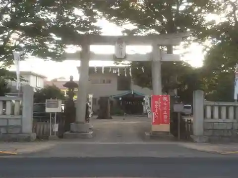 日野八坂神社の鳥居