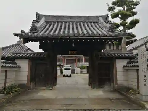 本誓寺の山門・神門