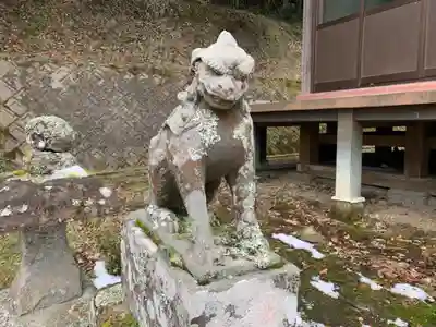八幡神社の狛犬