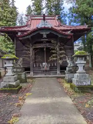 諏訪神社の本殿・本堂