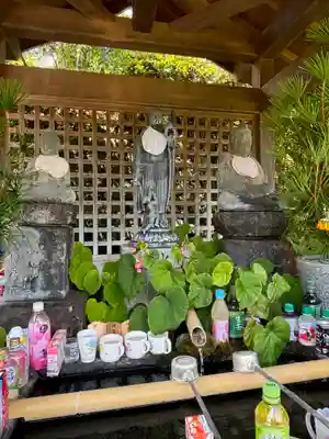 子安地蔵寺の手水舎