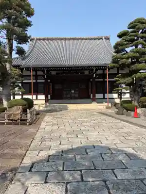 永平寺別院長谷寺の{uncategorized: "未分類", other: "その他", undefined: "問題あり", building: "その他建物", grave: "お墓", sacred_gate: "鳥居", guardian: "狛犬", statue: "像", buddha: "仏像", history: "歴史", nature: "自然", garden: "庭園", animal: "動物", pagoda: "塔", temizu: "手水舎", mountain_gate: "山門・神門", sanctuary: "本殿・本堂", subordinate: "末社・摂社", art: "芸術", scenery: "景色", jizo: "地蔵", ema: "絵馬", goshuin: "御朱印", omikuji: "おみくじ", items: "授与品その他", amulet: "お守り", goshuincho: "御朱印帳", eats: "食事", festival: "お祭り", votive_dance: "神楽", shichigosan: "七五三参", wedding: "結婚式", experience: "体験その他", initially: "初詣", around: "周辺", anti_infection: "感染症対策"}