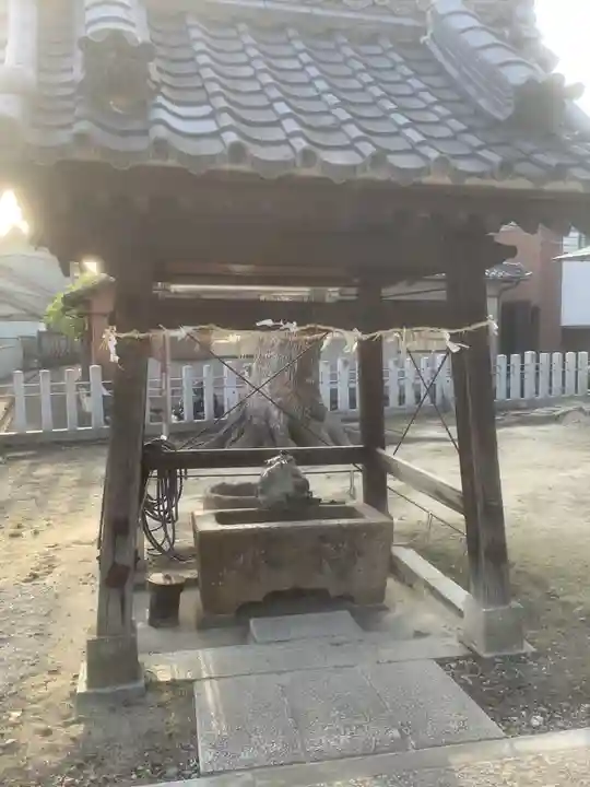 河原神社の手水舎