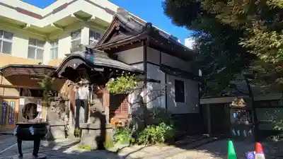 東神社の本殿・本堂
