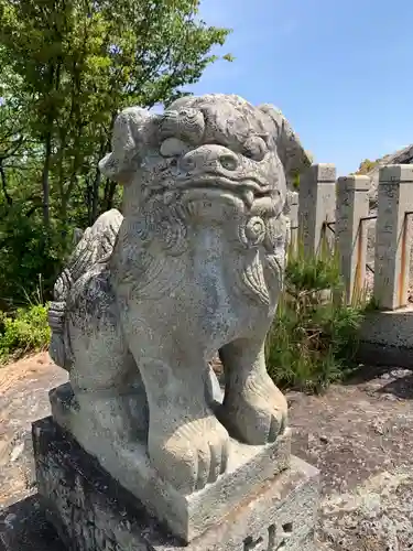 高岳神社の狛犬