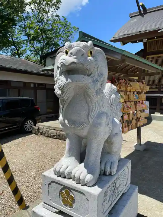 櫻岡大神宮の狛犬