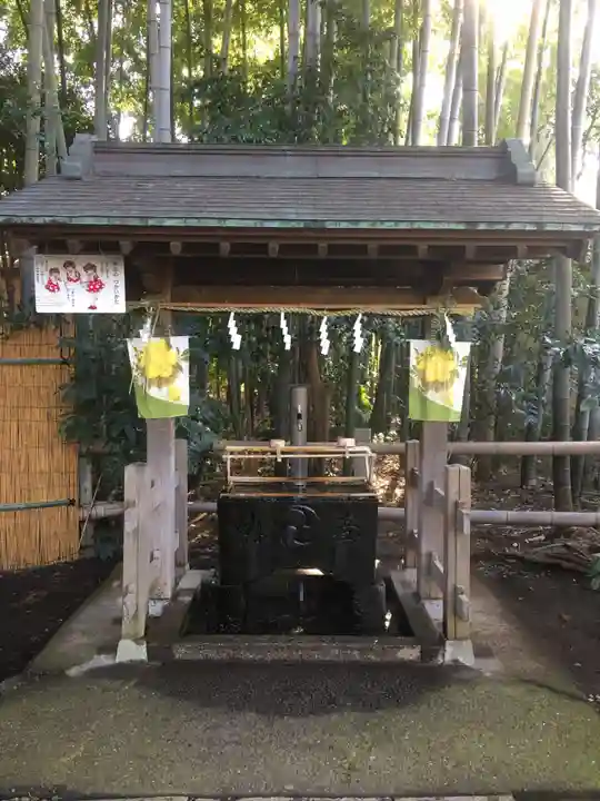 喜多見氷川神社の手水舎