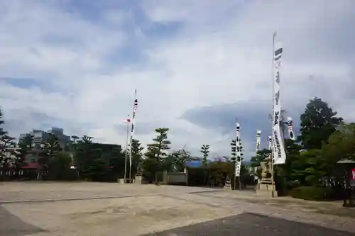 亀山神社の建物その他