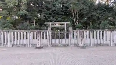 大光明寺陵の鳥居