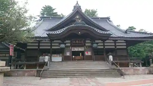 尾山神社の本殿・本堂