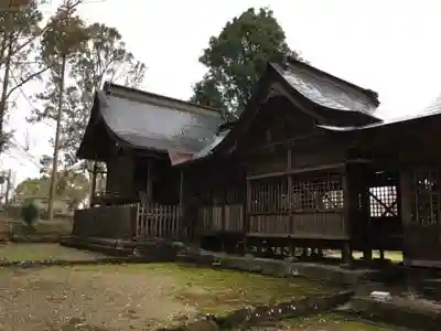 三宅神社の本殿