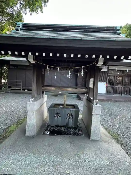 落合白山神社の手水舎