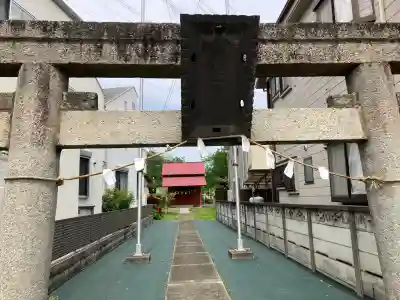 但馬稲荷神社の{uncategorized: "未分類", other: "その他", undefined: "問題あり", building: "その他建物", grave: "お墓", sacred_gate: "鳥居", guardian: "狛犬", statue: "像", buddha: "仏像", history: "歴史", nature: "自然", garden: "庭園", animal: "動物", pagoda: "塔", temizu: "手水舎", mountain_gate: "山門・神門", sanctuary: "本殿・本堂", subordinate: "末社・摂社", art: "芸術", scenery: "景色", jizo: "地蔵", ema: "絵馬", goshuin: "御朱印", omikuji: "おみくじ", items: "授与品その他", amulet: "お守り", goshuincho: "御朱印帳", eats: "食事", festival: "お祭り", votive_dance: "神楽", shichigosan: "七五三参", wedding: "結婚式", experience: "体験その他", initially: "初詣", around: "周辺", anti_infection: "感染症対策"}