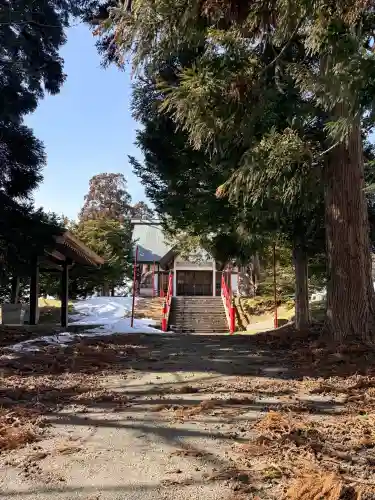 市渡稲荷神社・川濯神社の{uncategorized: "未分類", other: "その他", undefined: "問題あり", building: "その他建物", grave: "お墓", sacred_gate: "鳥居", guardian: "狛犬", statue: "像", buddha: "仏像", history: "歴史", nature: "自然", garden: "庭園", animal: "動物", pagoda: "塔", temizu: "手水舎", mountain_gate: "山門・神門", sanctuary: "本殿・本堂", subordinate: "末社・摂社", art: "芸術", scenery: "景色", jizo: "地蔵", ema: "絵馬", goshuin: "御朱印", omikuji: "おみくじ", items: "授与品その他", amulet: "お守り", goshuincho: "御朱印帳", eats: "食事", festival: "お祭り", votive_dance: "神楽", shichigosan: "七五三参", wedding: "結婚式", experience: "体験その他", initially: "初詣", around: "周辺", anti_infection: "感染症対策"}