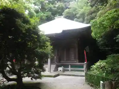 岩殿寺の本殿・本堂