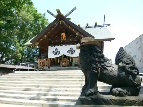 札幌諏訪神社の狛犬