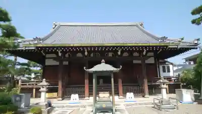 西園寺の本殿・本堂