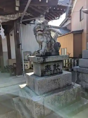 御嶽神社茅萱宮の狛犬