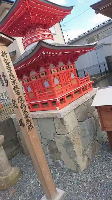 若鮨牛神社の建物その他